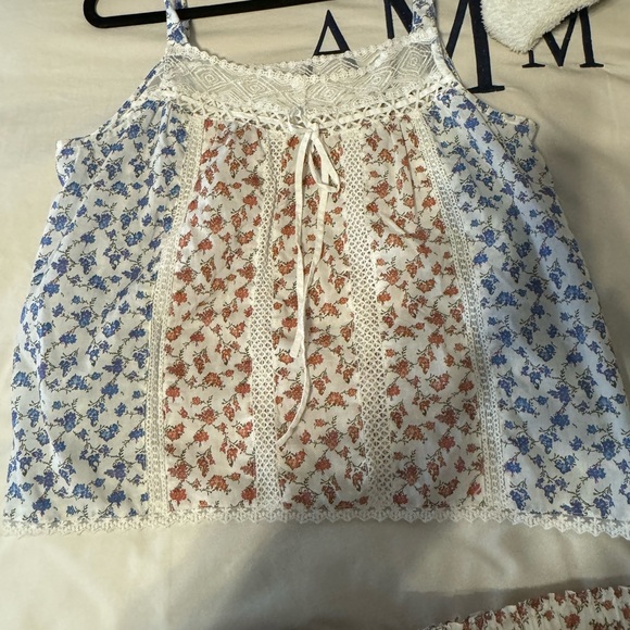 Tops - Brand new cute tank top and skirt set Jennifer and grace